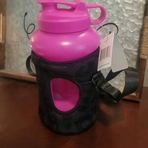 NEW! HYDROJUG HOT PINK W/BLACK LEOPARD SLEEVE